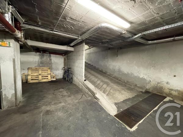 Parking à vendre  9,40 m2 PARIS - 75016