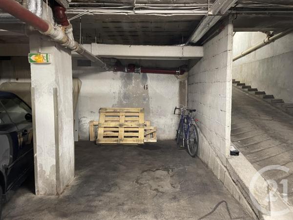 Parking à vendre  9,40 m2 PARIS - 75016