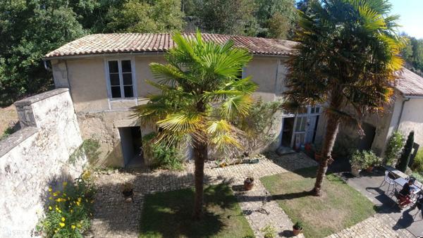 Demeure de charme sur remarquable parc arboré