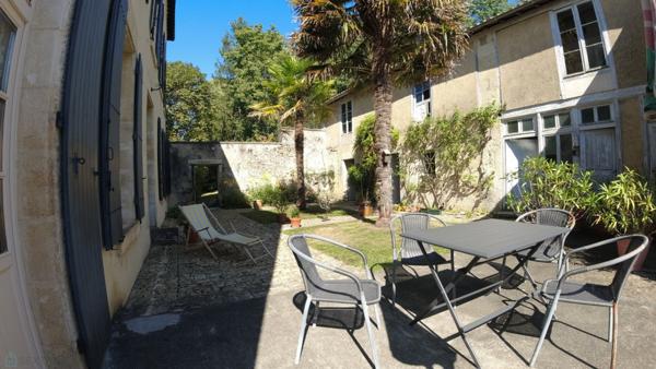 Demeure de charme sur remarquable parc arboré