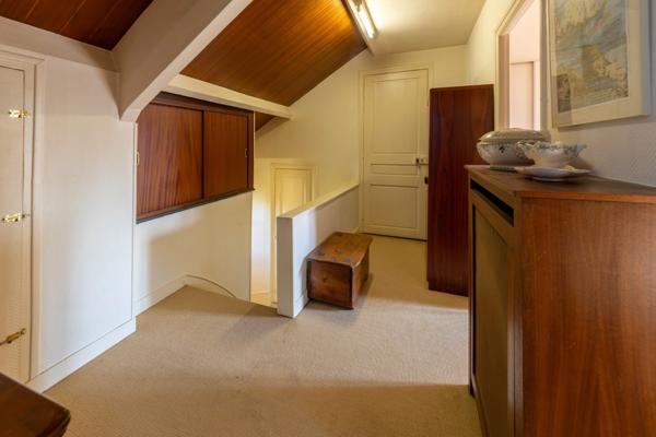 Propriété Ensemble Immobilier à vendre 11 pièces MANTES LA JOLIE (78) - garage - jardin 1000 m² - dépendance