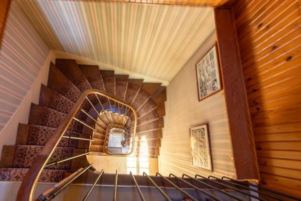 Propriété Ensemble Immobilier à vendre 11 pièces MANTES LA JOLIE (78) - garage - jardin 1000 m² - dépendance