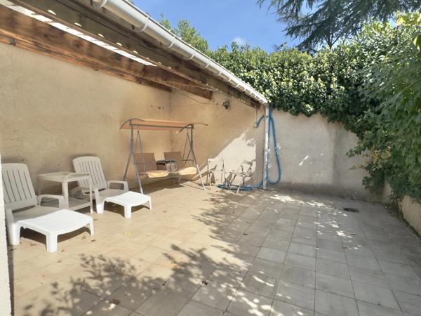 Propriété Ensemble Immobilier à vendre 11 pièces MANTES LA JOLIE (78) - garage - jardin 1000 m² - dépendance