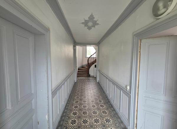 Immeuble à vendre à Saint Cyr sur Loire - 10 logements