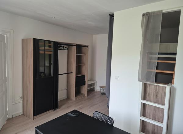 Immeuble à vendre à Saint Cyr sur Loire - 10 logements