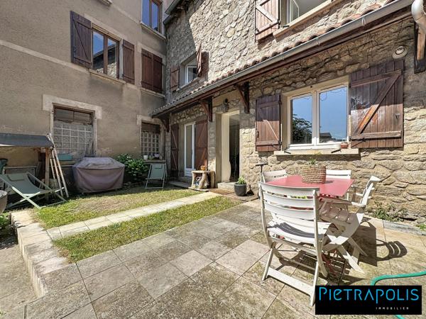 En Exclusivité chez Pietrapolis, Maison de ville de 175m2 avec son jardin de 50m2 + cave de 38m2