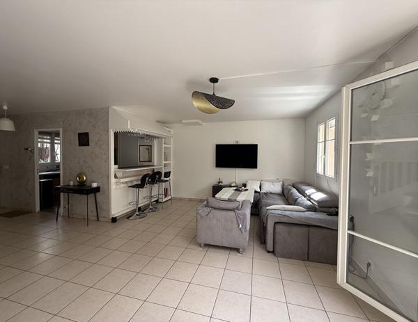 Maison 4 pièces 82m² avec Terrain de 160.48m² et Parking sur Alfortville