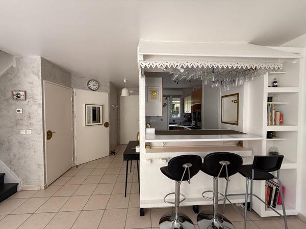 Maison 4 pièces 82m² avec Terrain de 160.48m² et Parking sur Alfortville