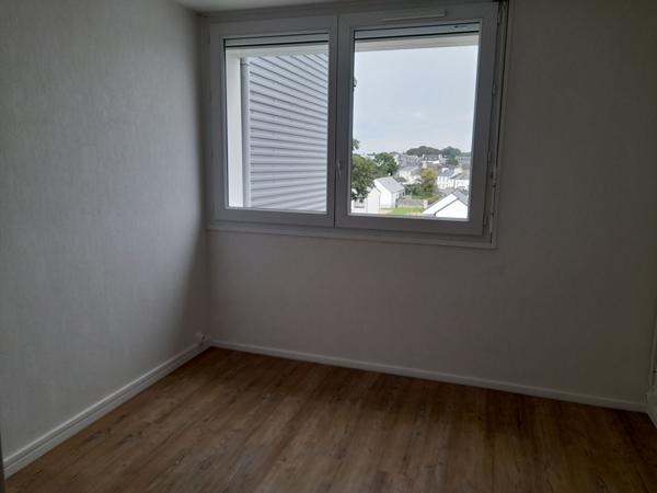 Appartement 5 pièces à vendre à Landivisiau - Bon état, proche commodités