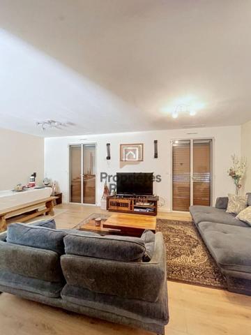 Villa Gareoult 4 pièces 88 m2, Terrain piscinable 2390 m2, Garage, terrasse, cuisine d'été