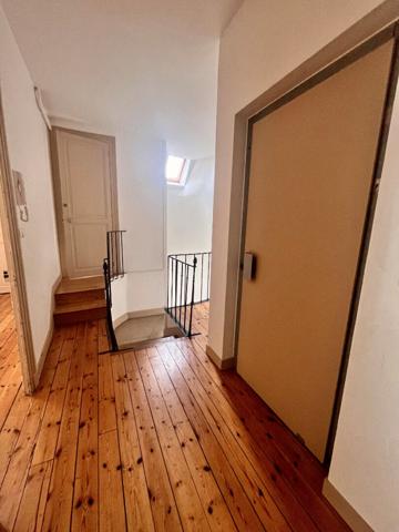 Type V avec PARKING -  Situé en hyper centre de Poitiers