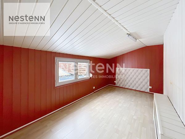 Immeuble mixte comprenant 1 appartement de 95 m2 + 1 local commercial à CALAIS - Rentabilité 9%