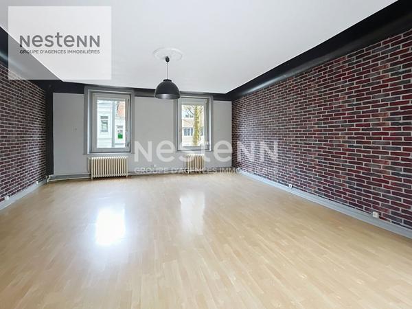 Immeuble mixte comprenant 1 appartement de 95 m2 + 1 local commercial à CALAIS - Rentabilité 9%