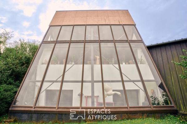 PROPRIÉTÉ ATYPIQUE AU COEUR DU RADÔME