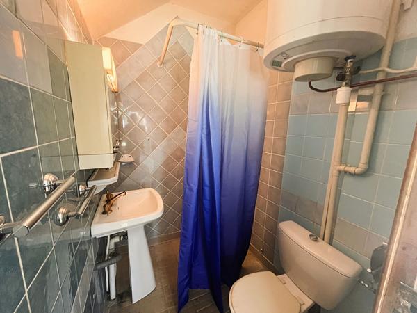 Studio meublé avec extérieur
