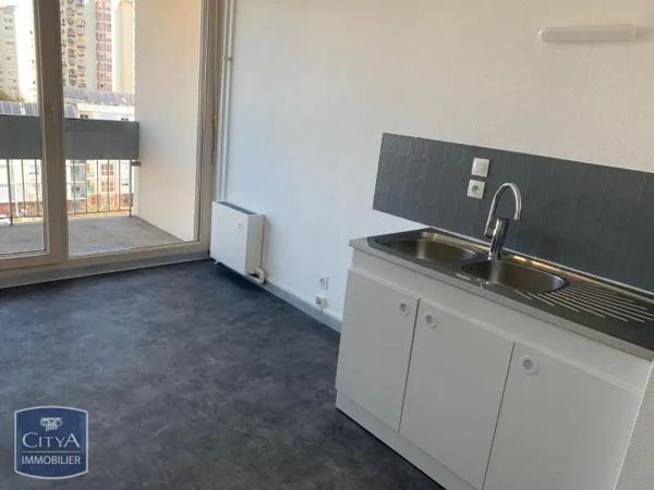 Appartement à louer 3 pièces 61.92m² Angers (49000)