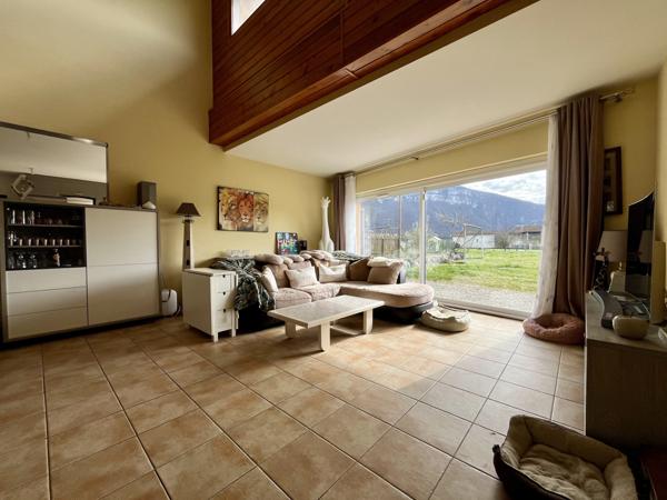 Maison 5 pièces - 230 m²