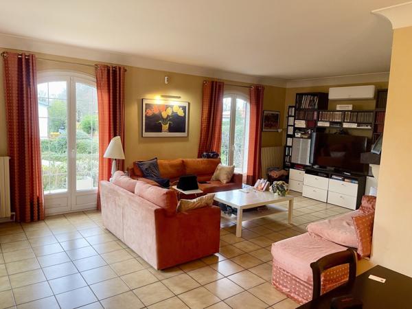 Maison 6 pièces de 150m² sur un terrain de 1100m²