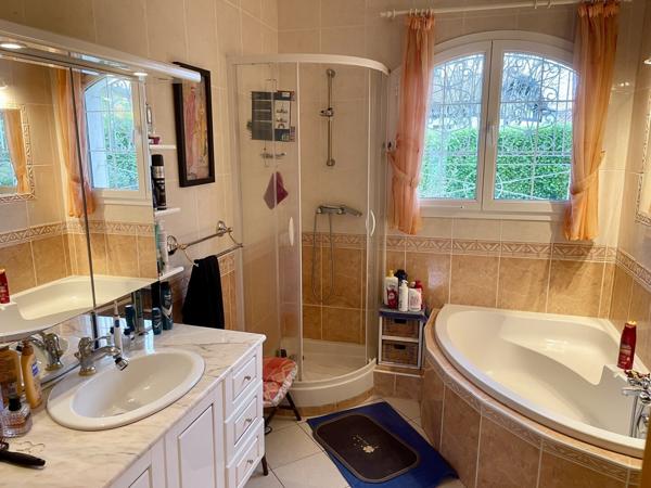 Maison 6 pièces de 150m² sur un terrain de 1100m²