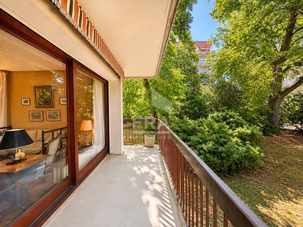 Appartement T3 - balcon sur parc -stationnement privatif - ascenseur