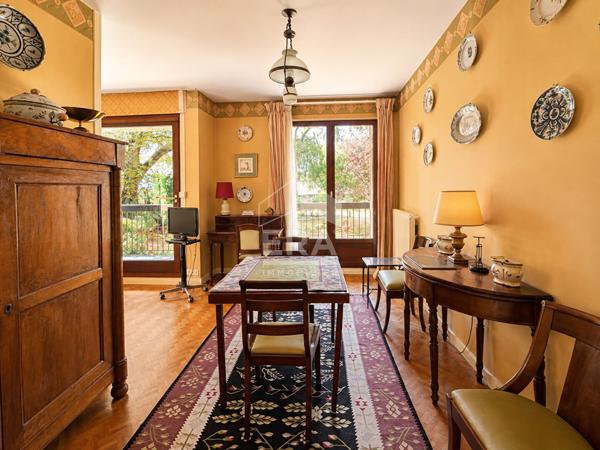 Appartement T3 - balcon sur parc -stationnement privatif - ascenseur