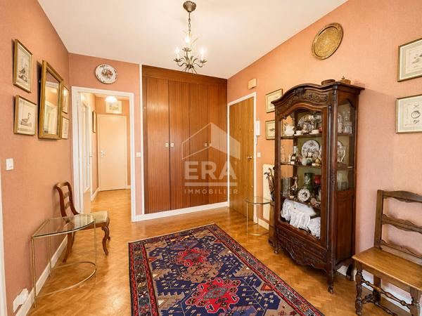 Appartement T3 - balcon sur parc -stationnement privatif - ascenseur