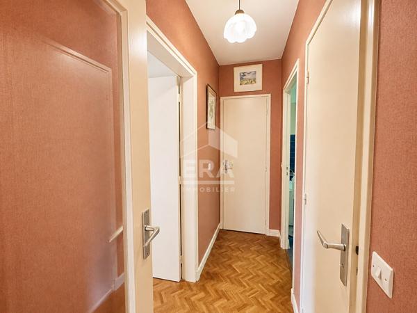 Appartement T3 - balcon sur parc -stationnement privatif - ascenseur