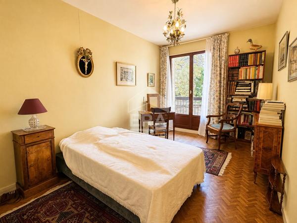 Appartement T3 - balcon sur parc -stationnement privatif - ascenseur