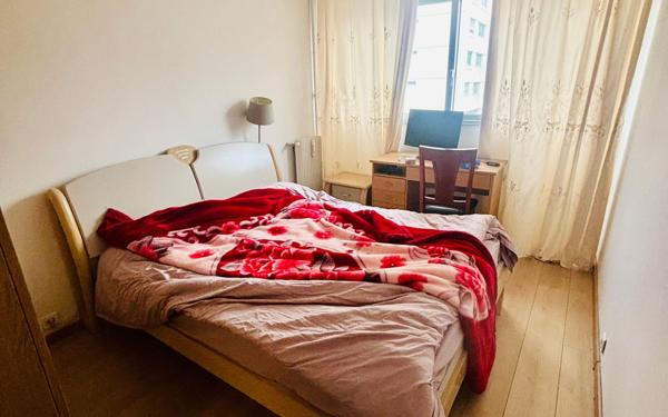 Appartement à vendre    5 pièces • 104 m2 La Courneuve