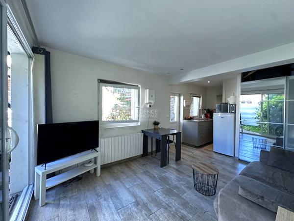 CHAVILLE - Appartement studio Loyer 742 €/mois charges comprises **  - Référence  750-C