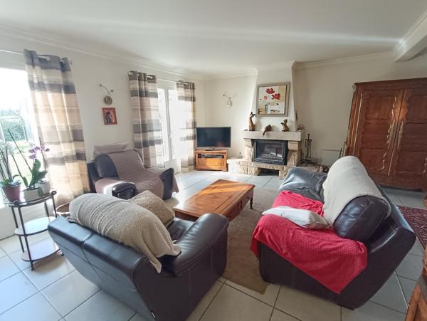 29520 Châteauneuf du Faou maison avec vie de plain pied 4 chambres grand salon