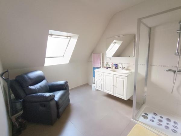 29520 Châteauneuf du Faou maison avec vie de plain pied 4 chambres grand salon