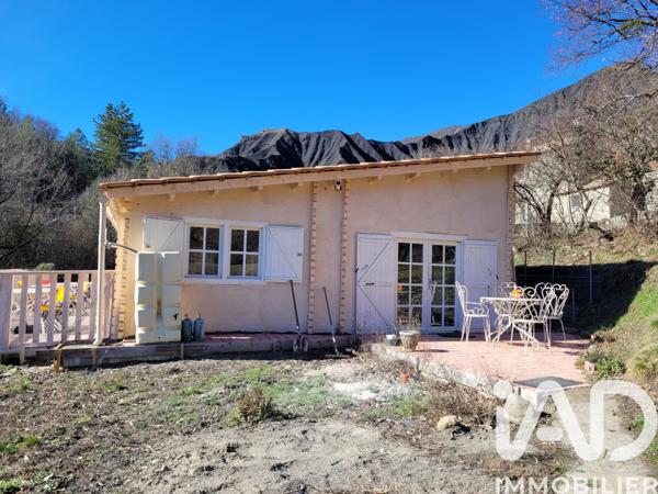 Maison à vendre 16 pièces 340 m² La Robine-sur-Galabre