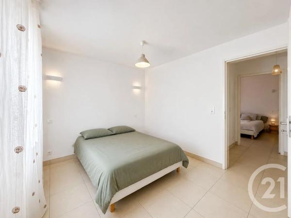 Appartement T3 à vendre  3 pièces - 70,70 m 2   CALVI  - 202