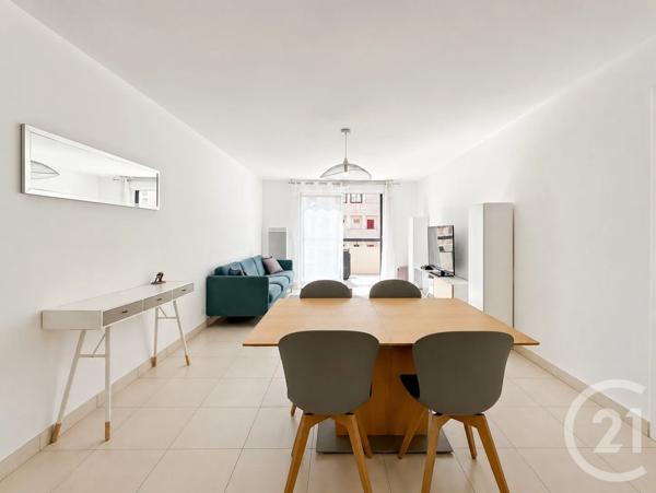 Appartement T3 à vendre  3 pièces - 70,70 m 2   CALVI  - 202