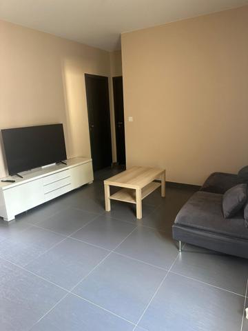 Maison
                                                                                                                                                                                                                                                                                                                        3 pièce(s)                                                                                                                                                                                                          2 chambre(s)                                                                                                                                                                                                          58  m²