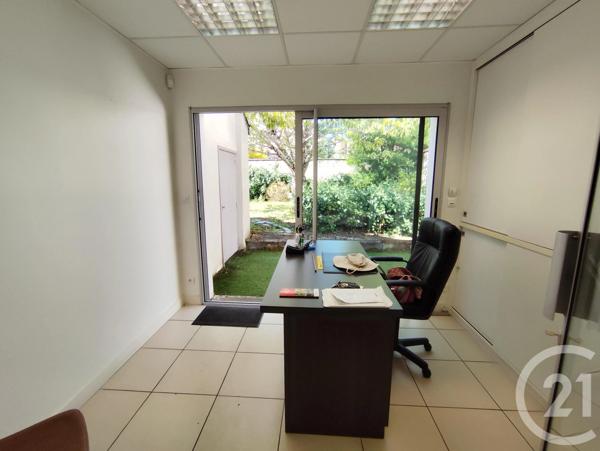 Maison à vendre  4 pièces - 250,40 m 2   LIGNIERES  - 18