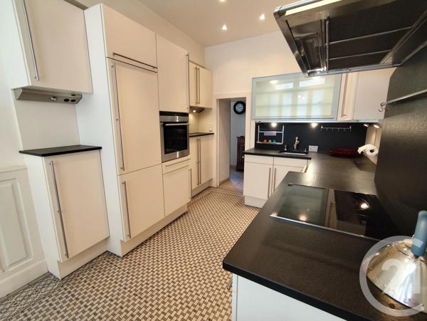 Maison à vendre  4 pièces - 250,40 m 2   LIGNIERES  - 18