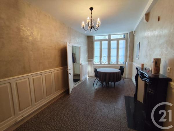 Maison à vendre  4 pièces - 250,40 m 2   LIGNIERES  - 18
