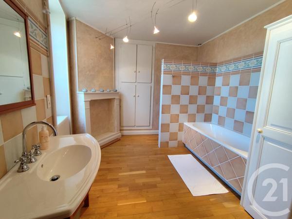 Maison à vendre  4 pièces - 250,40 m 2   LIGNIERES  - 18