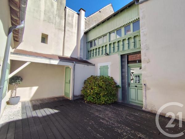 Maison à vendre  4 pièces - 250,40 m 2   LIGNIERES  - 18