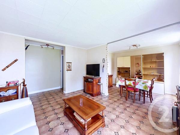 Appartement F4 à vendre  4 pièces - 62,11 m 2   CHOISY LE ROI  - 94