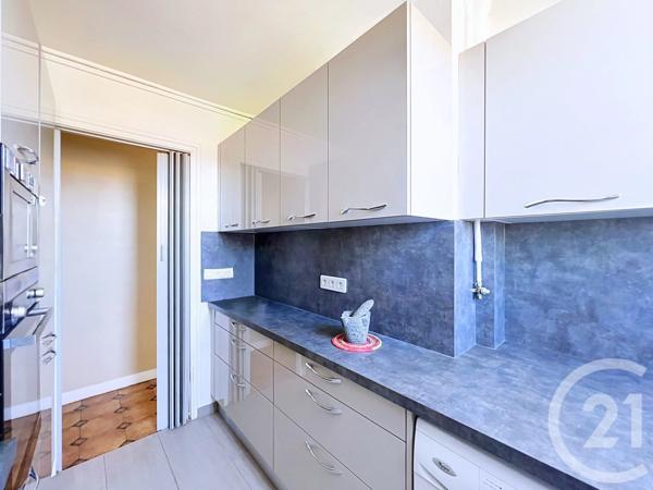 Appartement F4 à vendre  4 pièces - 62,11 m 2   CHOISY LE ROI  - 94