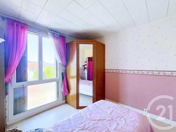 Appartement F4 à vendre  4 pièces - 62,11 m 2   CHOISY LE ROI  - 94