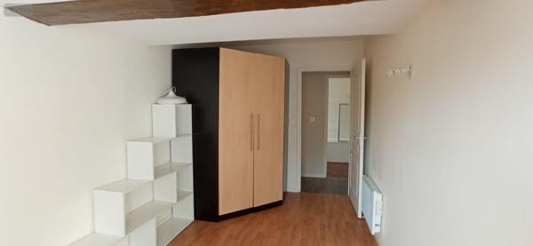 Appartement à louer à Langres en Haute-Marne (52200), ref : 020/689