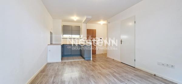 À LOUER , Bois d'Arcy - Croix Bonnet , Appartement 2 pièces de 39 m² avec terrasse et parking s/sol