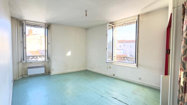 Studio a fort potentiel au coeur du centre-ville