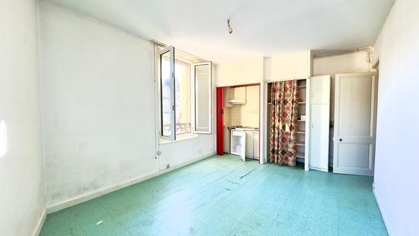 Studio a fort potentiel au coeur du centre-ville