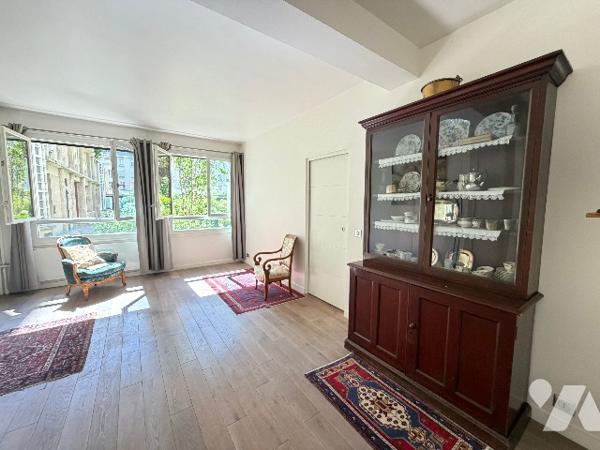 PARIS 7ᵉ – Gros-Caillou – 15 Avenue Franco-Russe - Grand deux-pièces 58,5m²