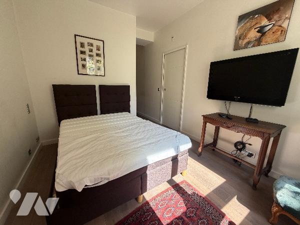 PARIS 7ᵉ – Gros-Caillou – 15 Avenue Franco-Russe - Grand deux-pièces 58,5m²